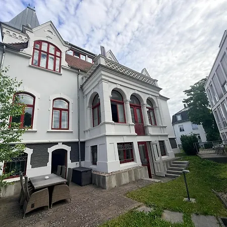 Historica 250qm Mit Garten, Dart, Tischkicker, Parkplatz, Free Wifi *