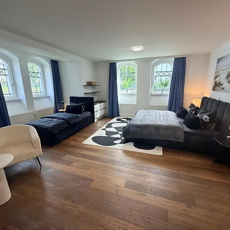 Historica 250qm Mit Garten, Dart, Tischkicker, Parkplatz, Free Wifi * Rostock