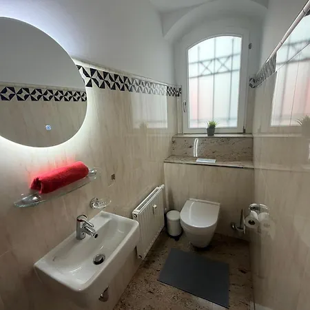 Historica 250qm Mit Garten, Dart, Tischkicker, Parkplatz, Free Wifi *